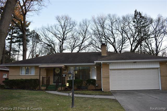 Property Photo:  19107 Greenwald Drive  MI 48075 