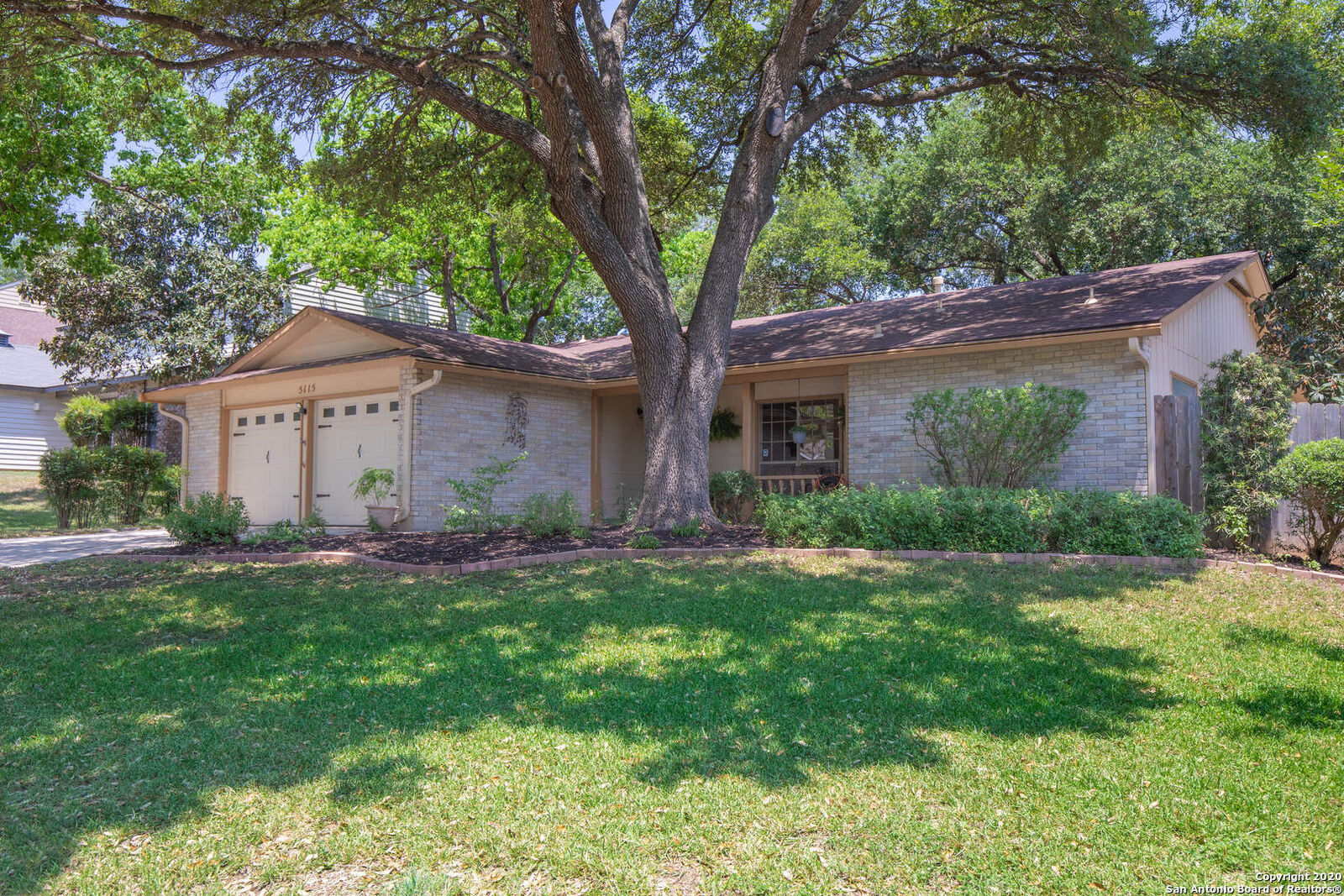 Property Photo: 5115 Sirretta Dr TX 78233