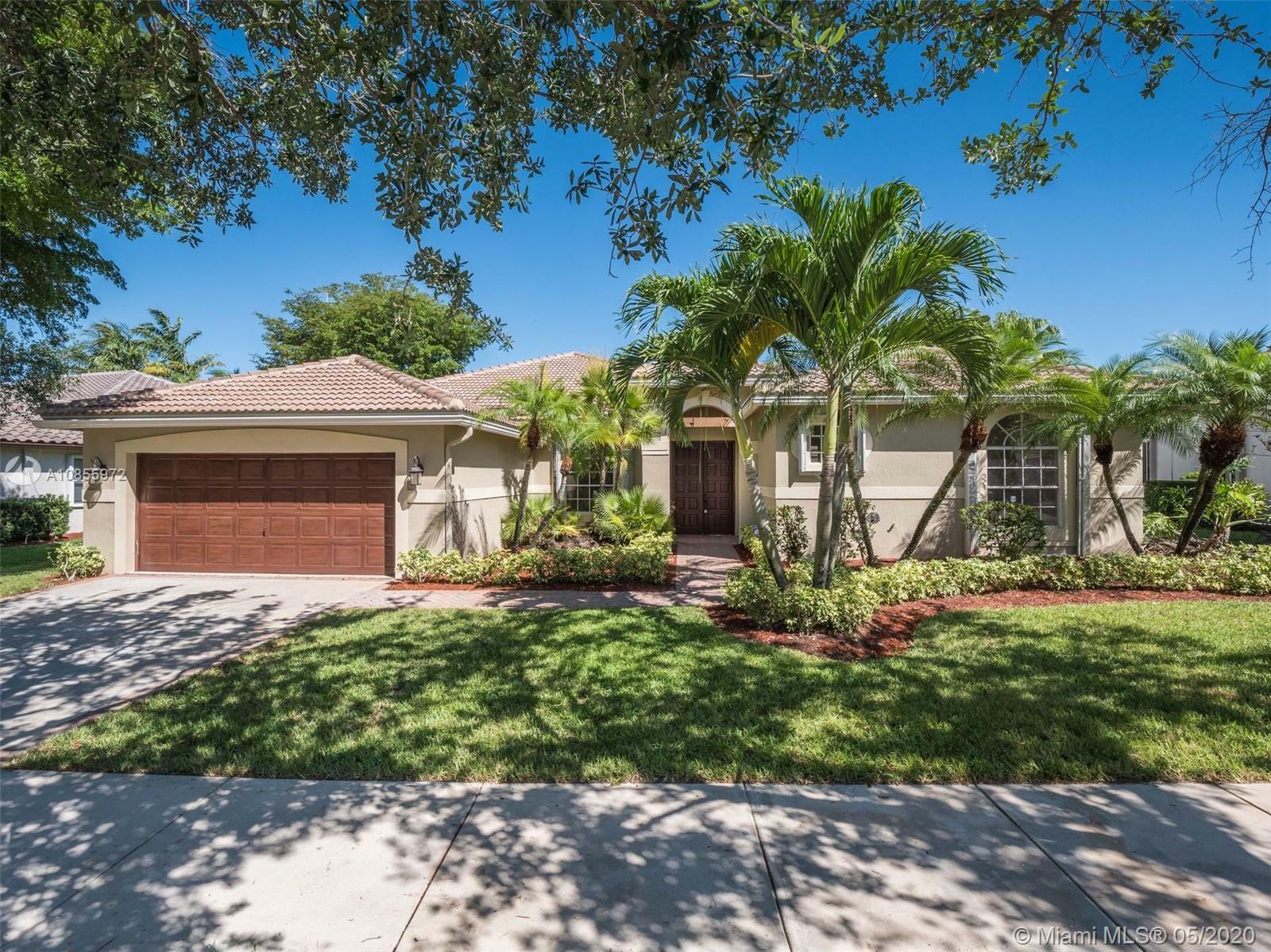 Property Photo:  2664 Edgewater Dr  FL 33332 