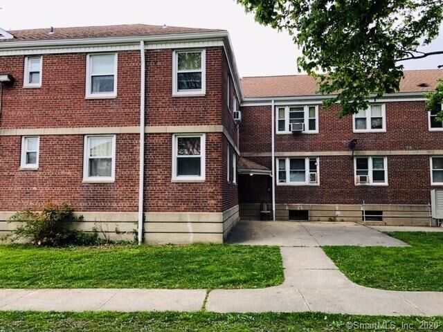 Property Photo: 37 Canaan Court 24 CT 06614