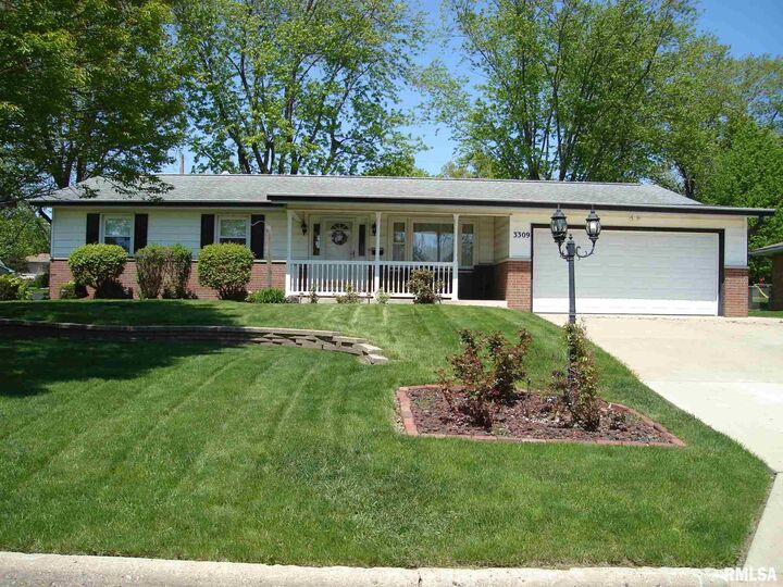 3309 W Chartwell  Peoria IL 61614 photo