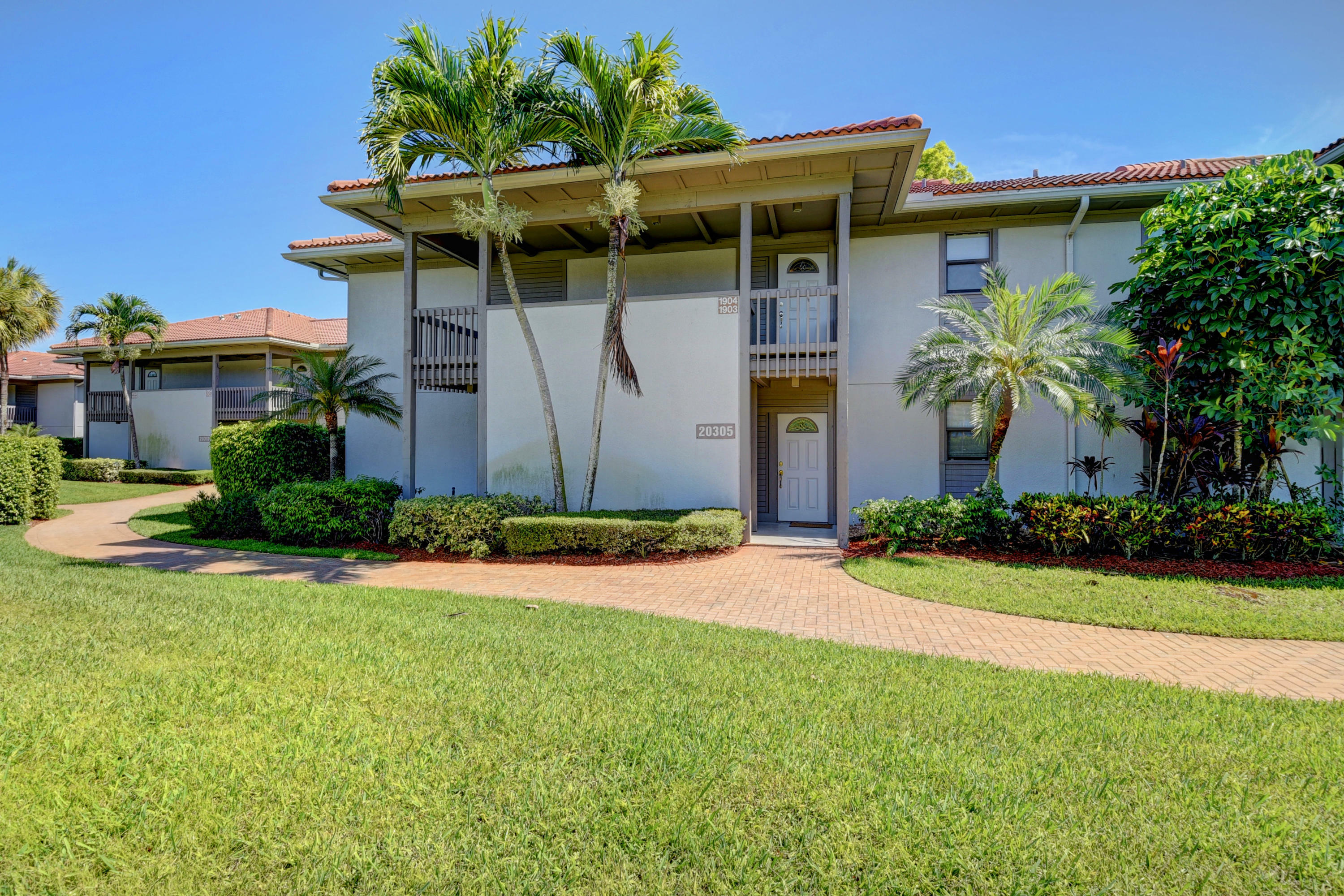 Property Photo:  20305 Boca W Drive 1904  FL 33434 