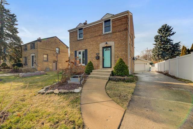 Property Photo:  2214 Downing Avenue  IL 60154 