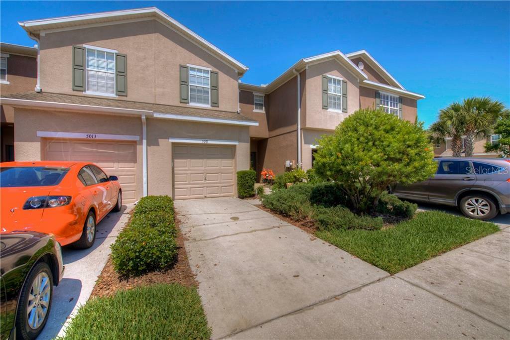 Property Photo:  5011 White Sanderling Court  FL 33619 