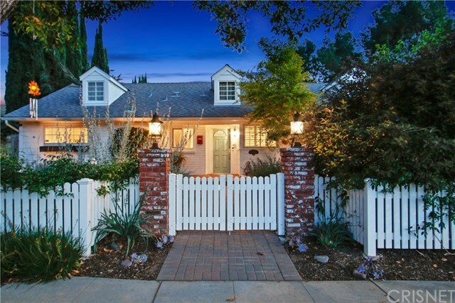 Property Photo:  18350 San Jose Street  CA 91326 