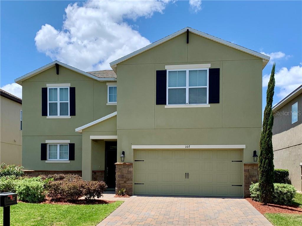 Property Photo: 107 Smithfield Place FL 33837