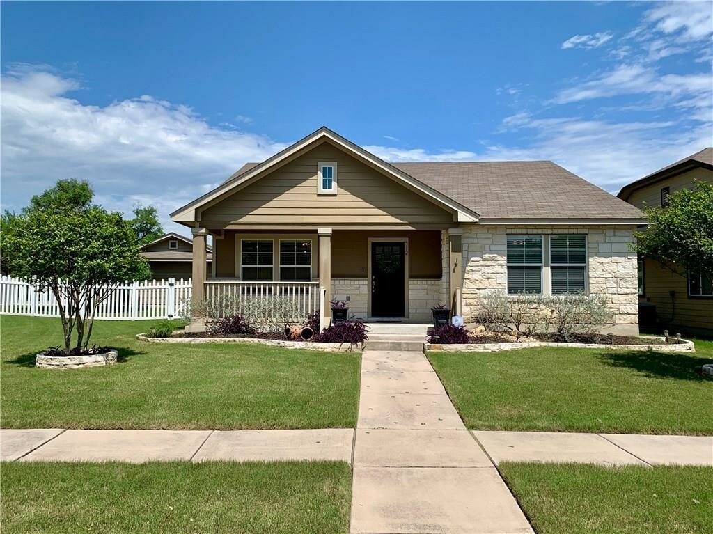 Property Photo:  712 Rolling Oak Drive  TX 78664 