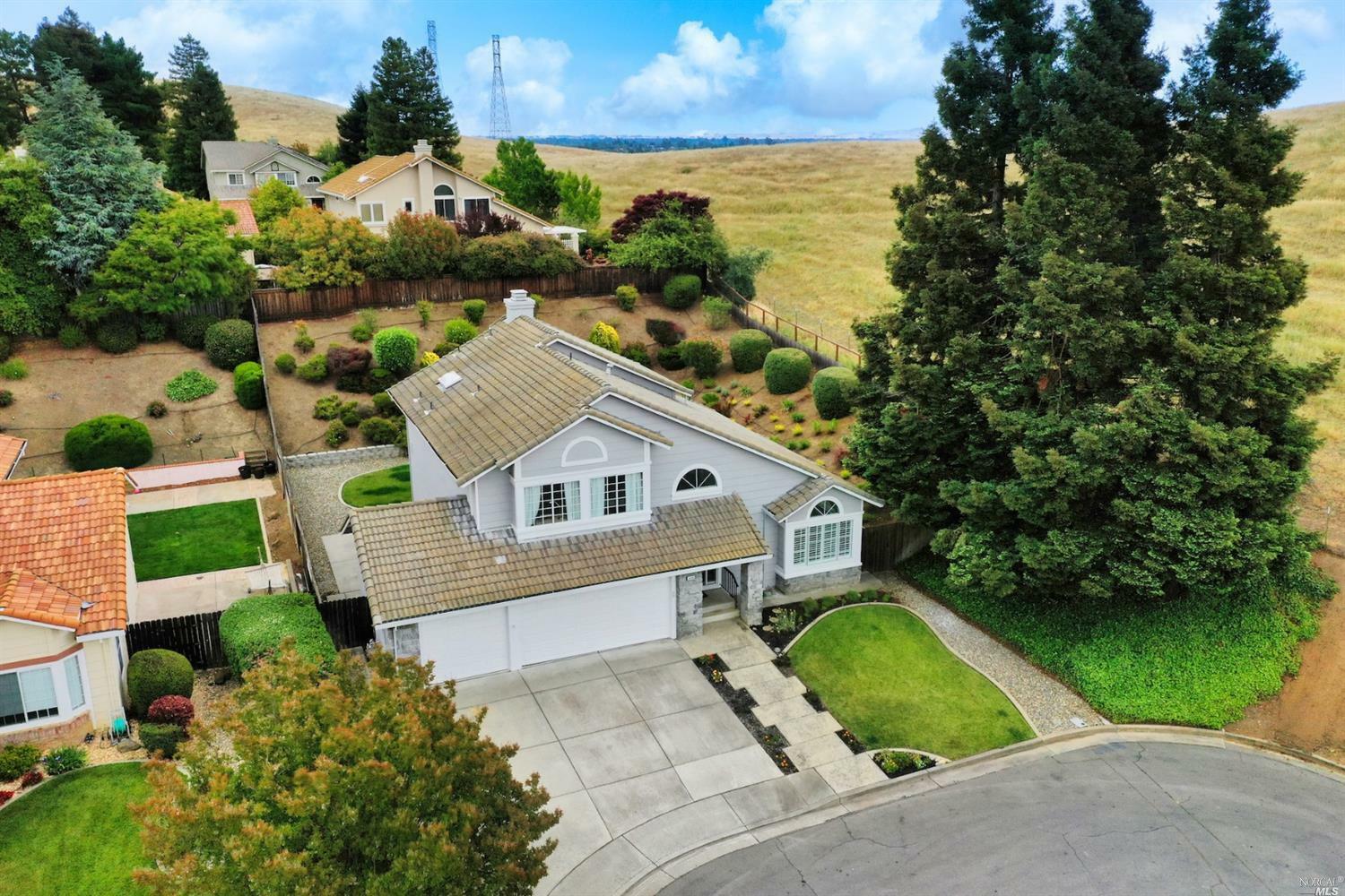 Property Photo:  2400 Peninsula Court  CA 94534 