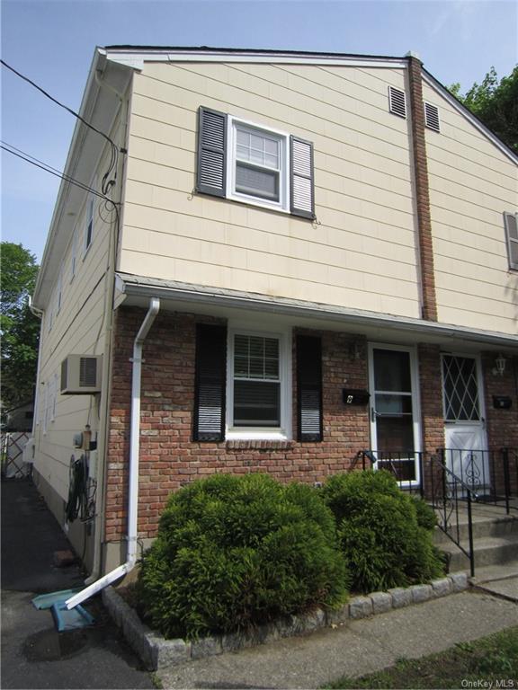 Property Photo: 9 Dunnery Court NY 10901