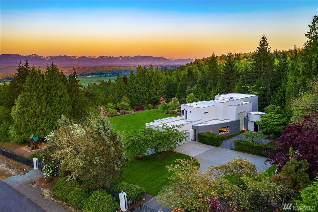 Property Photo: 25209 NE 108th Street WA 98053