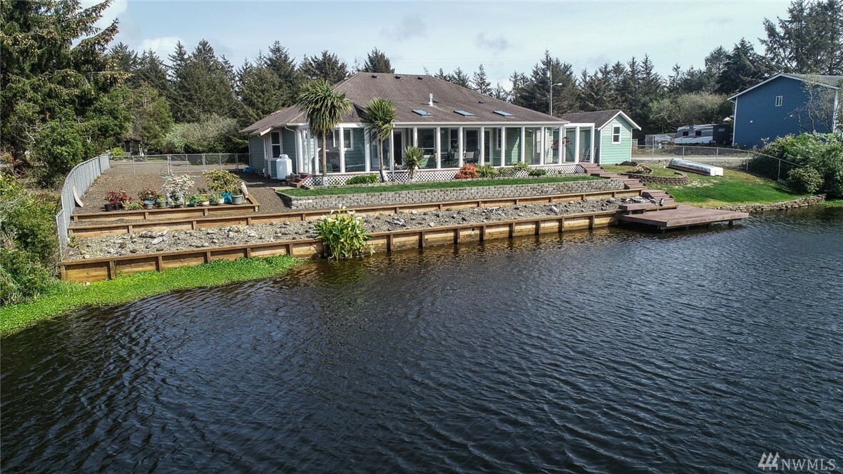 Property Photo:  457 Canal Dr SE  WA 98569 