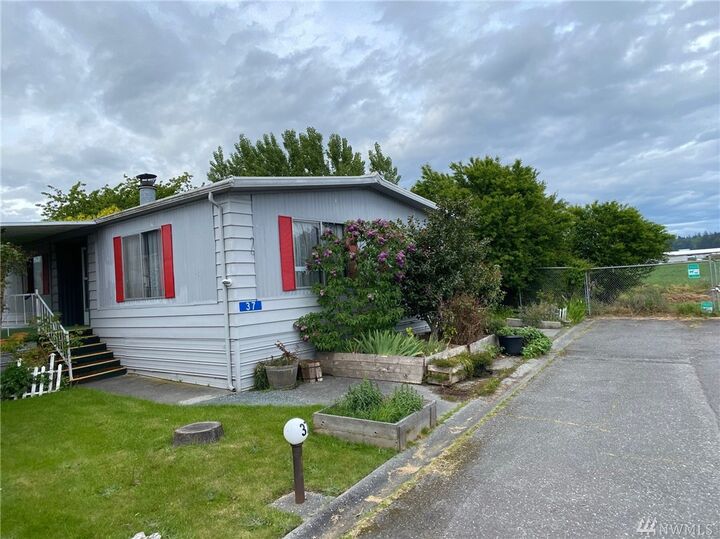 Property Photo: 701 S Main St 37 WA 98239