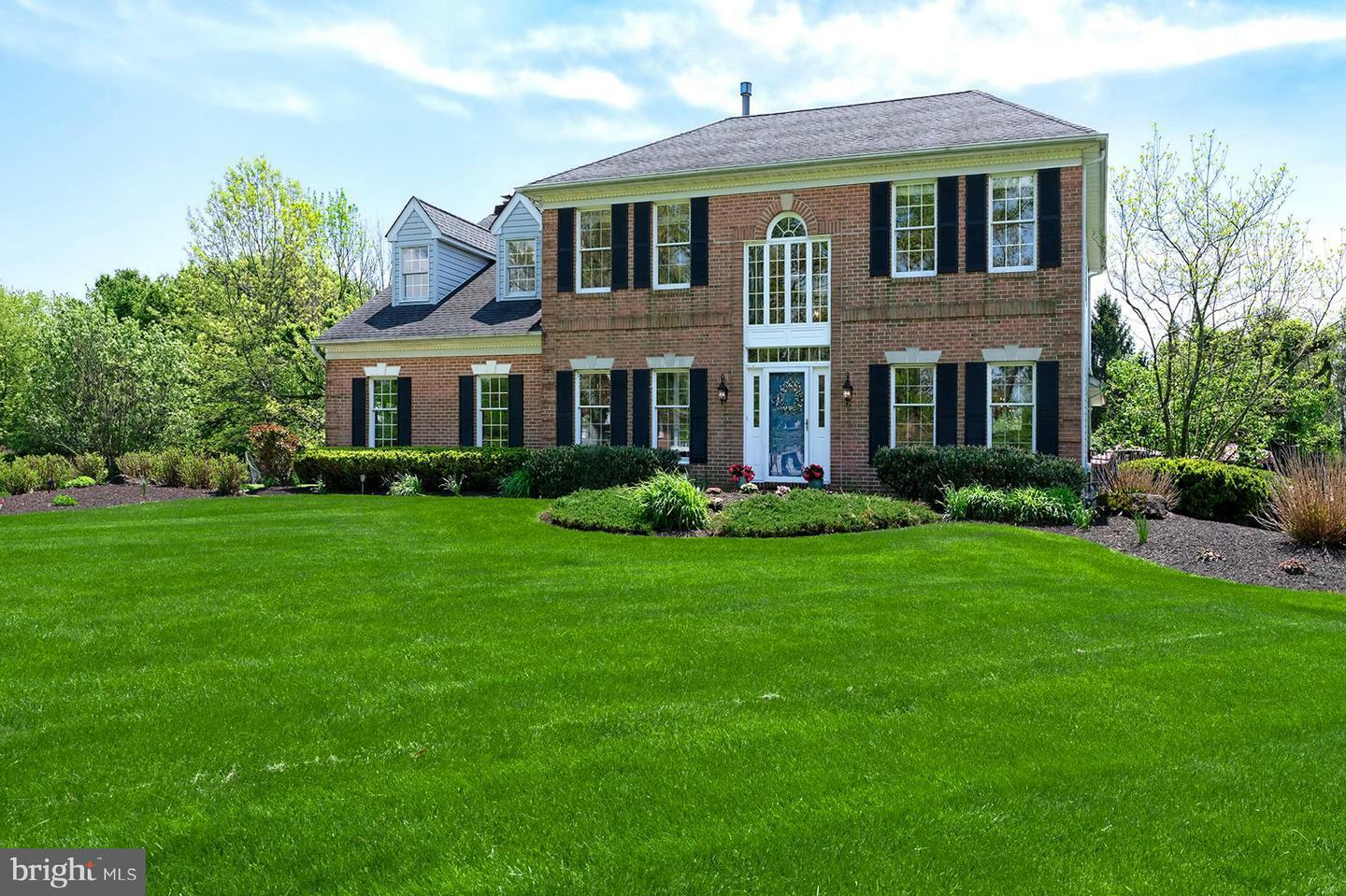 Property Photo:  14 Penrose Lane  NJ 08550 