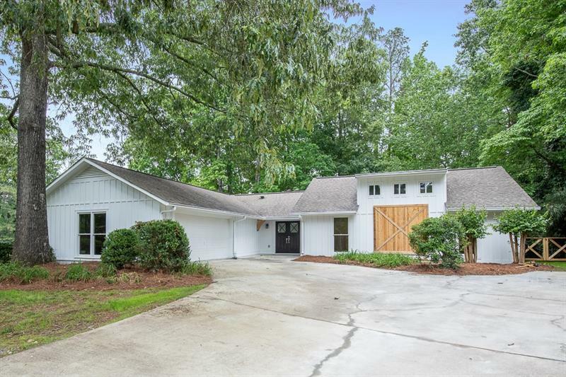 Property Photo:  12173 Mountain Laurel Drive  GA 30075 