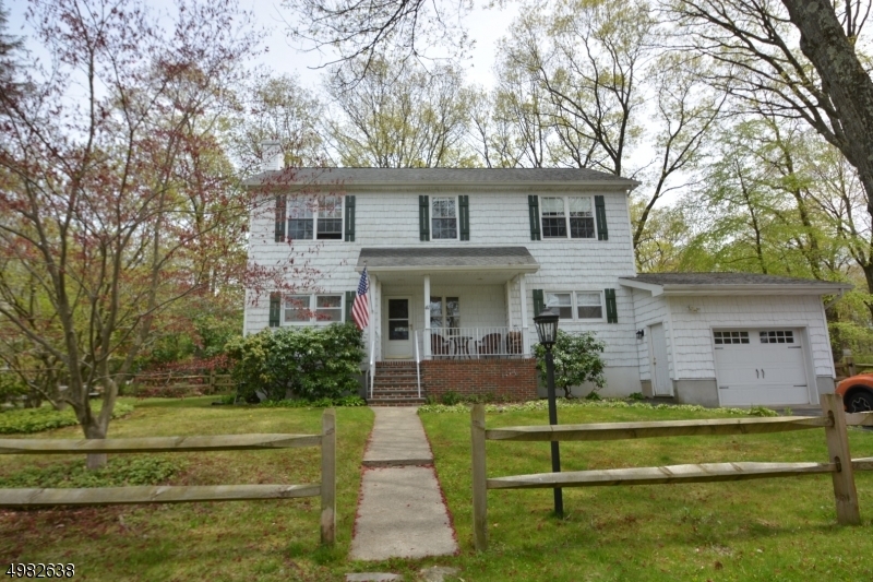 Property Photo:  41 Kynor Ave  NJ 07874 