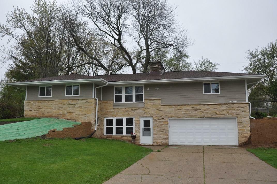 Property Photo: N77w14930 Wood View Dr WI 53051