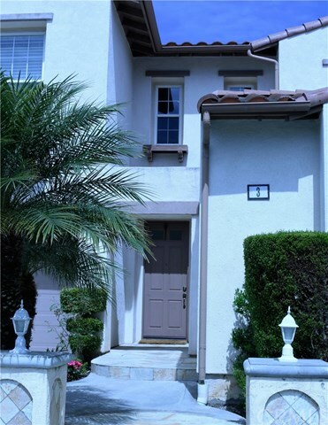 Property Photo:  3 Castlebar  CA 92618 