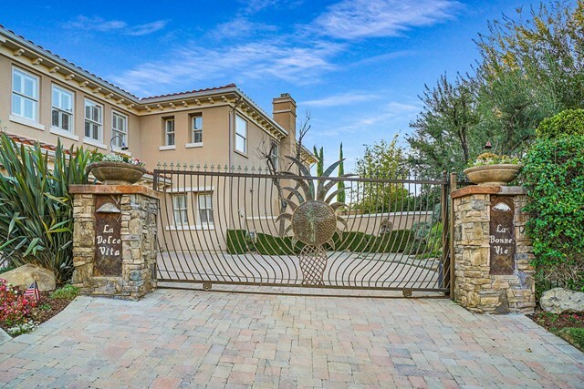 Property Photo: 2785 Rainfield Avenue CA 91362