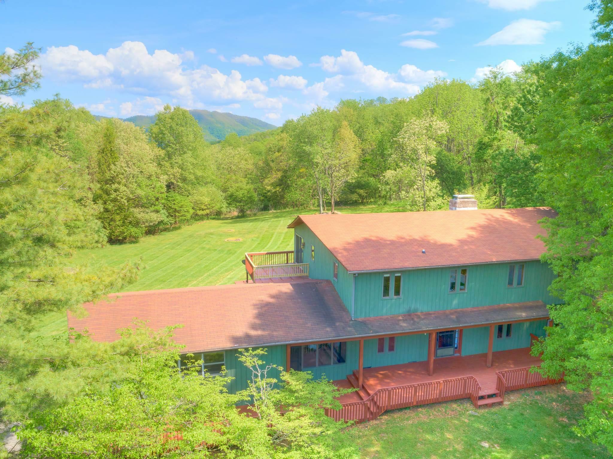 Property Photo:  517 Shawnee Trail  VA 24060 