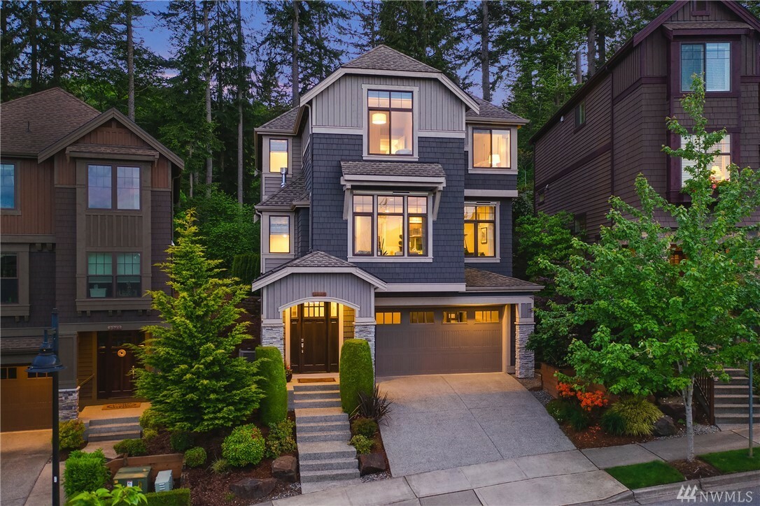 Property Photo: 2279 NW Stoney Creek Dr WA 98027