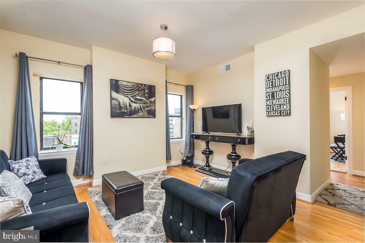 Property Photo: 1763 Columbia Road NW 511 DC 20009