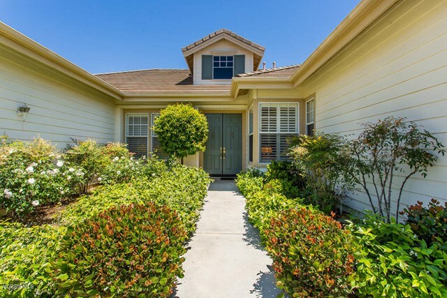 Property Photo:  956 Paseo Santa Cruz  CA 91320 