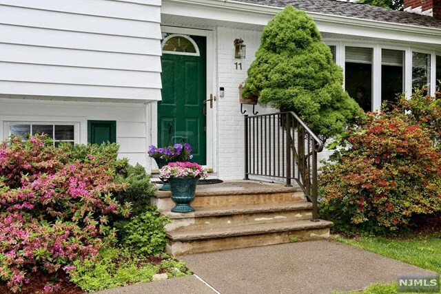 Property Photo:  11 6th Street  NJ 07656 