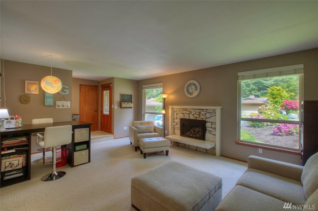 Property Photo: 9522 51st St W WA 98467