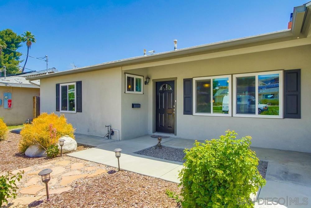 Property Photo:  9613 E Hartland Cir  CA 92071 