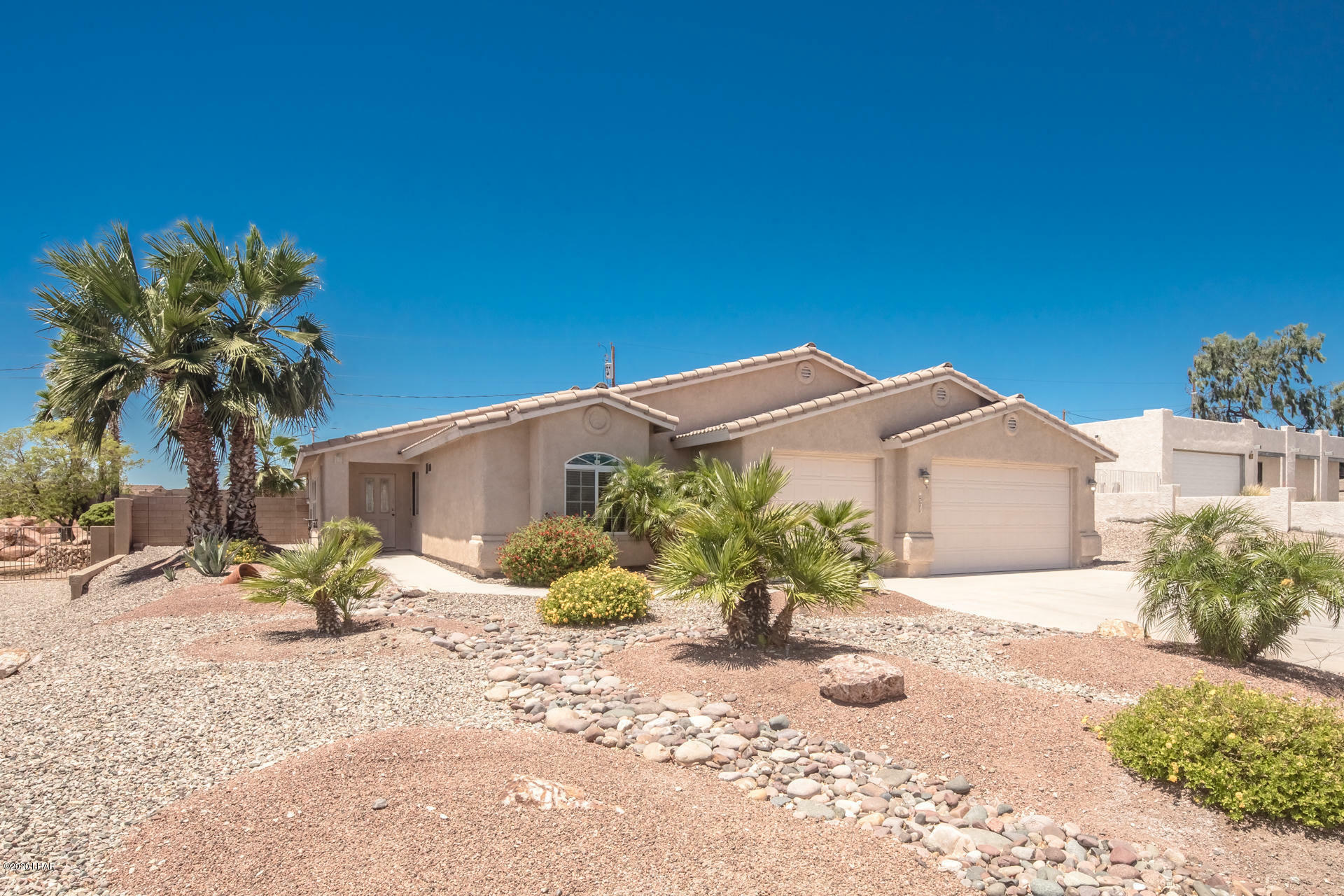 Property Photo:  571 McCulloch Blvd  AZ 86406 