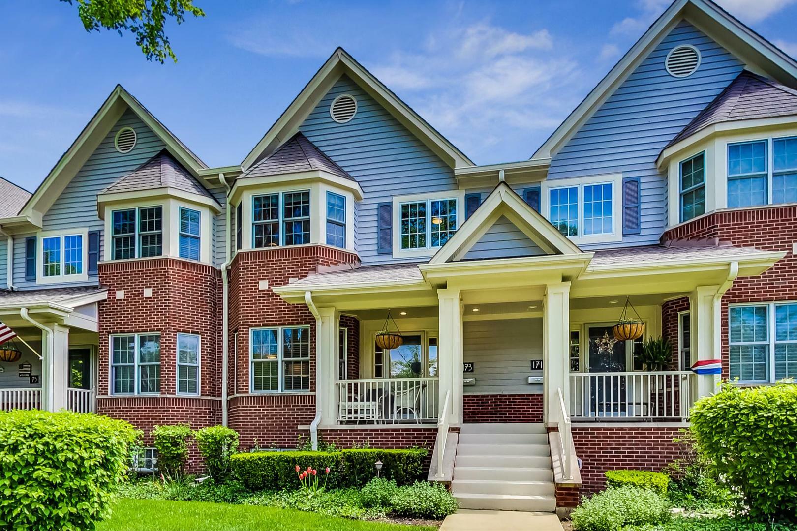 173 North Larch Avenue  Elmhurst IL 60126 photo
