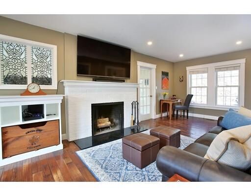 Property Photo: 118 York Ter MA 02446