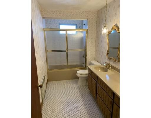 Property Photo:  53 Winthrop St 2  MA 02149 