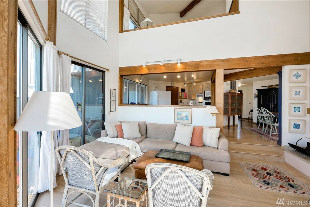 Property Photo: 2866 West Shore Dr B3 WA 98262