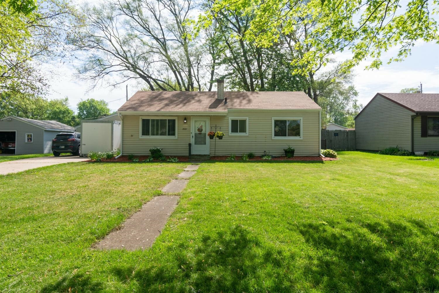 Property Photo:  1821 N Indiana Street  IN 46319 