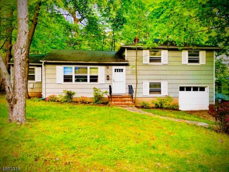 Property Photo:  34 Cobblewood Rd  NJ 07039 