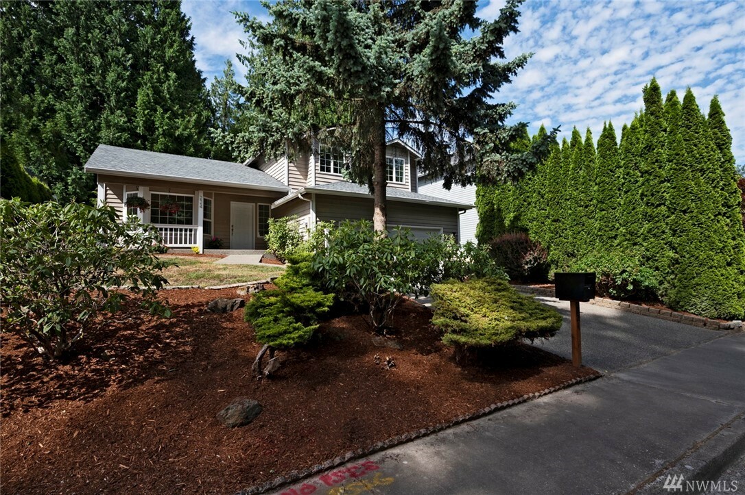 Property Photo:  224 S 163rd Place  WA 98148 