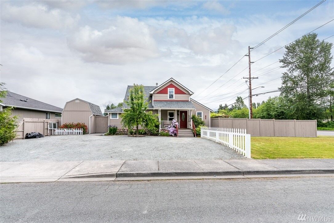 Property Photo:  3517 E College Way  WA 98273 