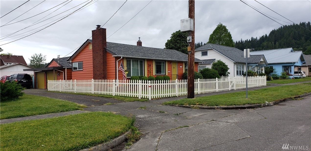 Property Photo: 156 SW 9th Street WA 98532