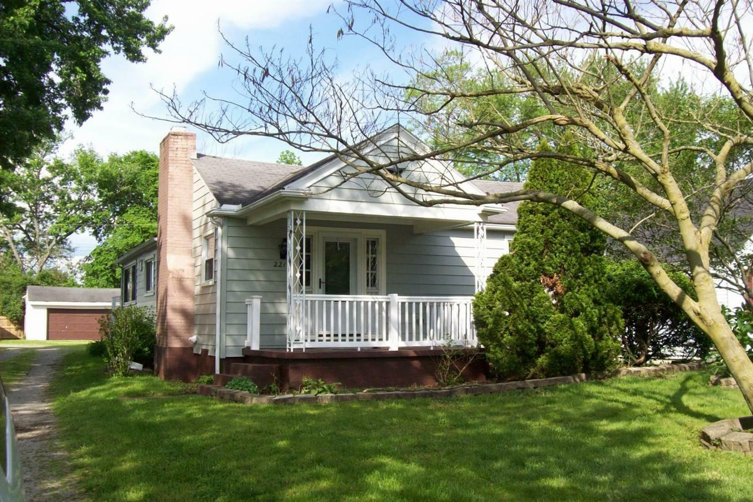 Property Photo:  2217 Hawthorne St  OH 45042 