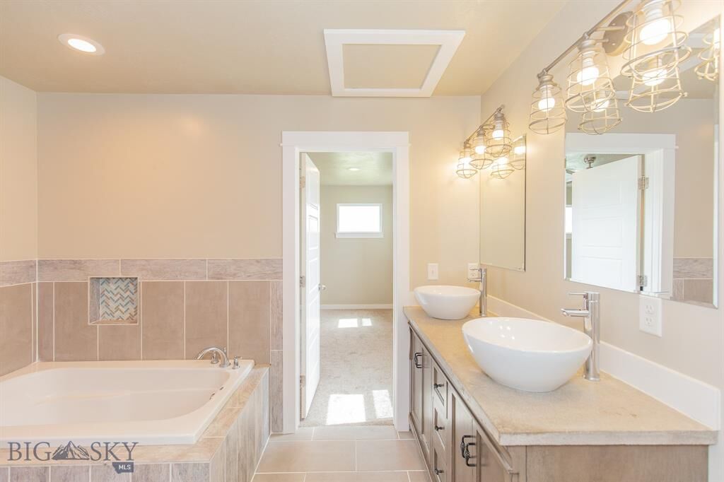 Property Photo: 50 Red Shoulder Ln MT 59752