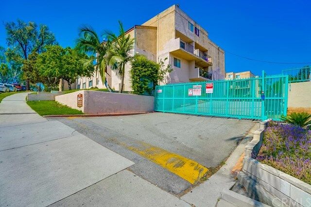 Property Photo:  1741 Neil Armstrong Street 201  CA 90640 