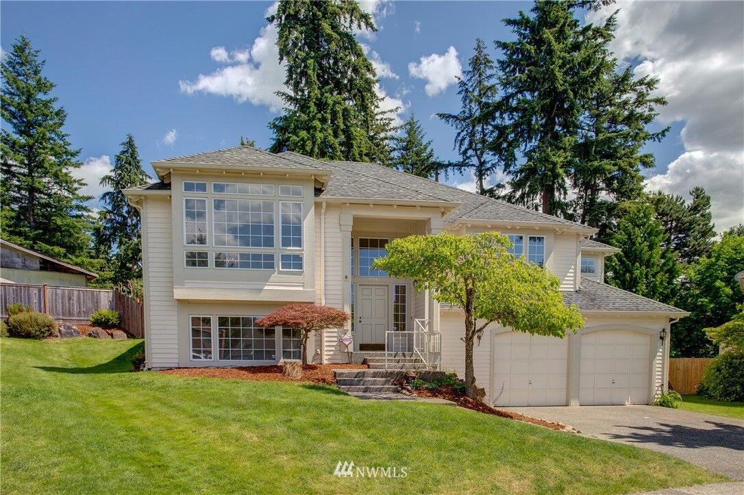 Property Photo:  21245  103rd Court SE  WA 98031 