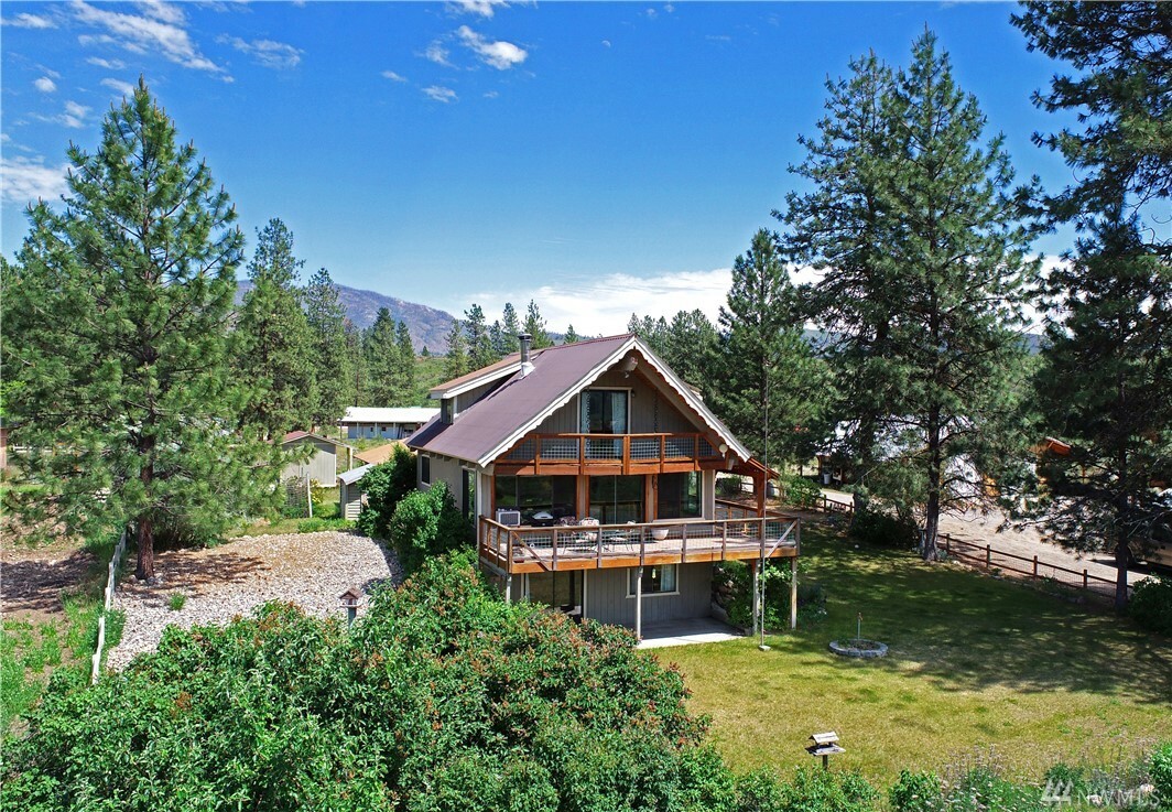 Property Photo:  166 Twin Lakes Dr  WA 98862 