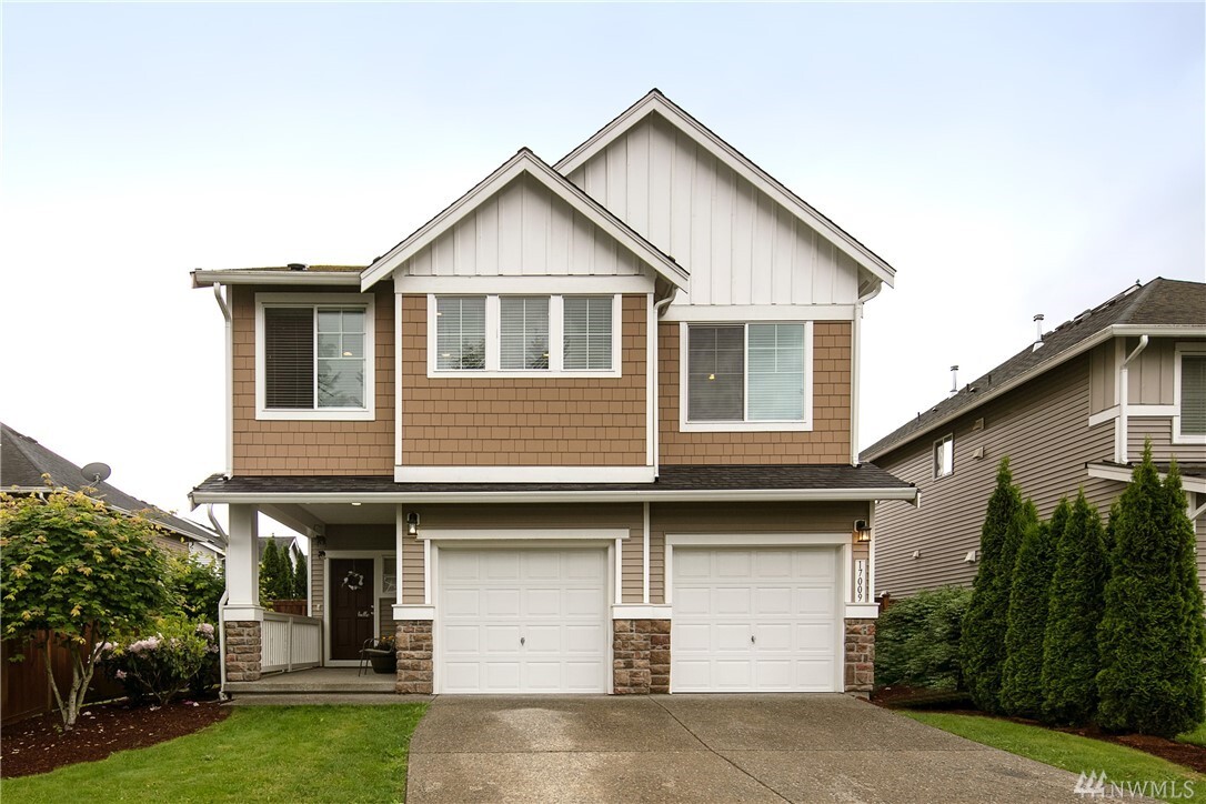 Property Photo: 17009 SE 261st Street WA 98042