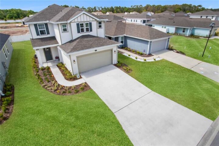 Property Photo:  165 Bluejack Lane  FL 32095 