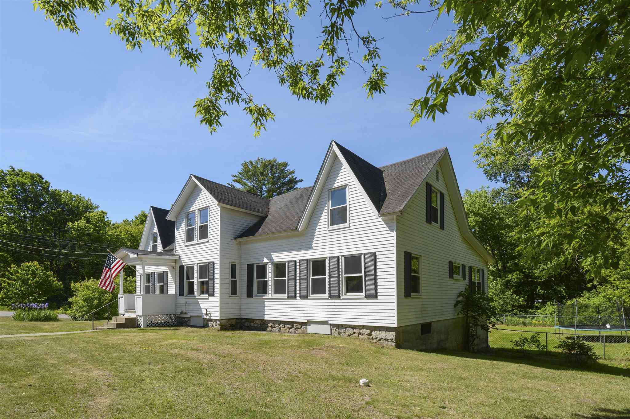 Property Photo:  531 Mammoth Road  NH 03053 