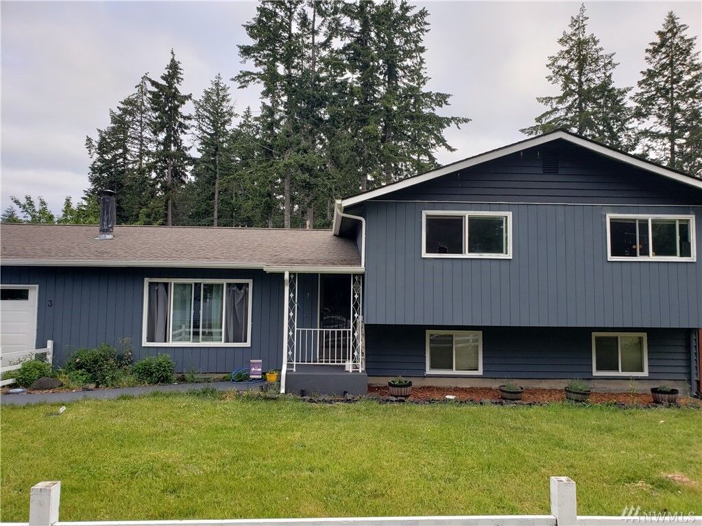 Property Photo:  3 E Cherry Park  WA 98584 