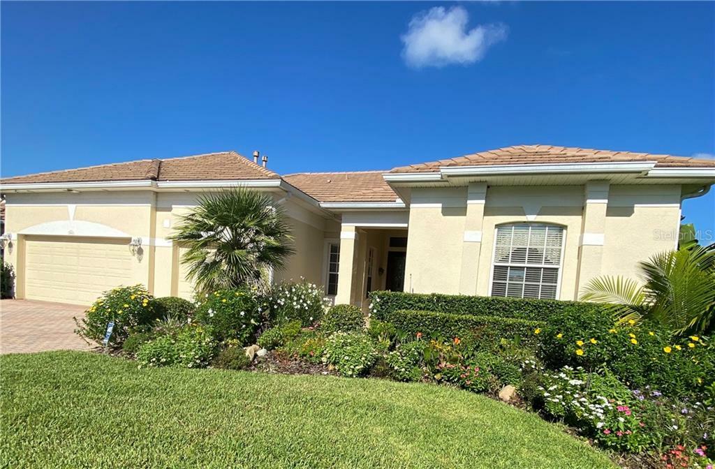 Property Photo:  2860 Highland View Circle  FL 34711 