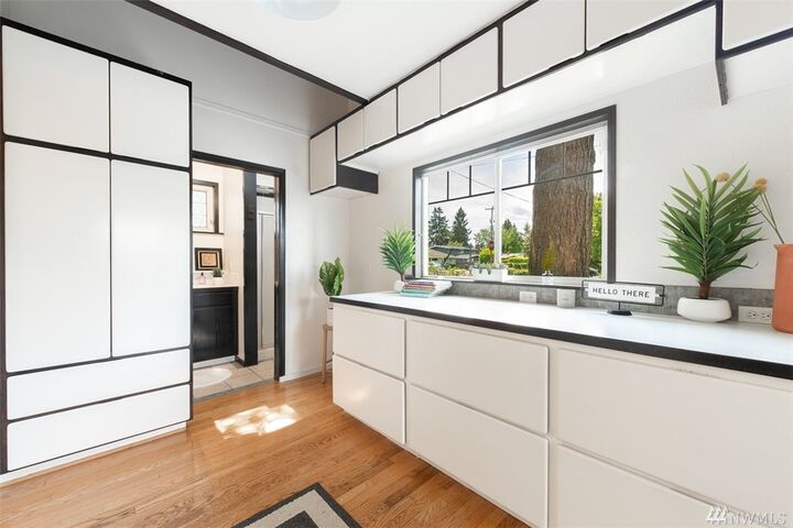 Property Photo: 1526 SW 160th Street WA 98166